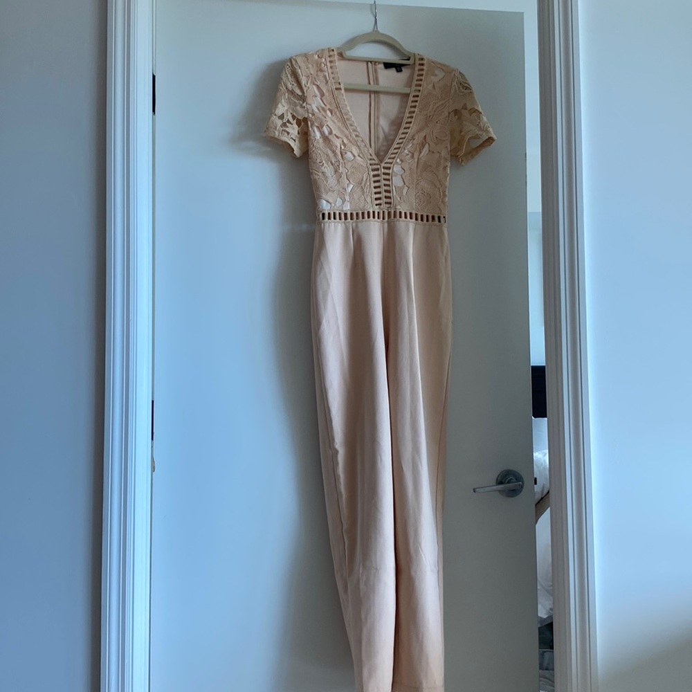 Cocktail beige Missguided jumpsuit / pantsuit - size US4